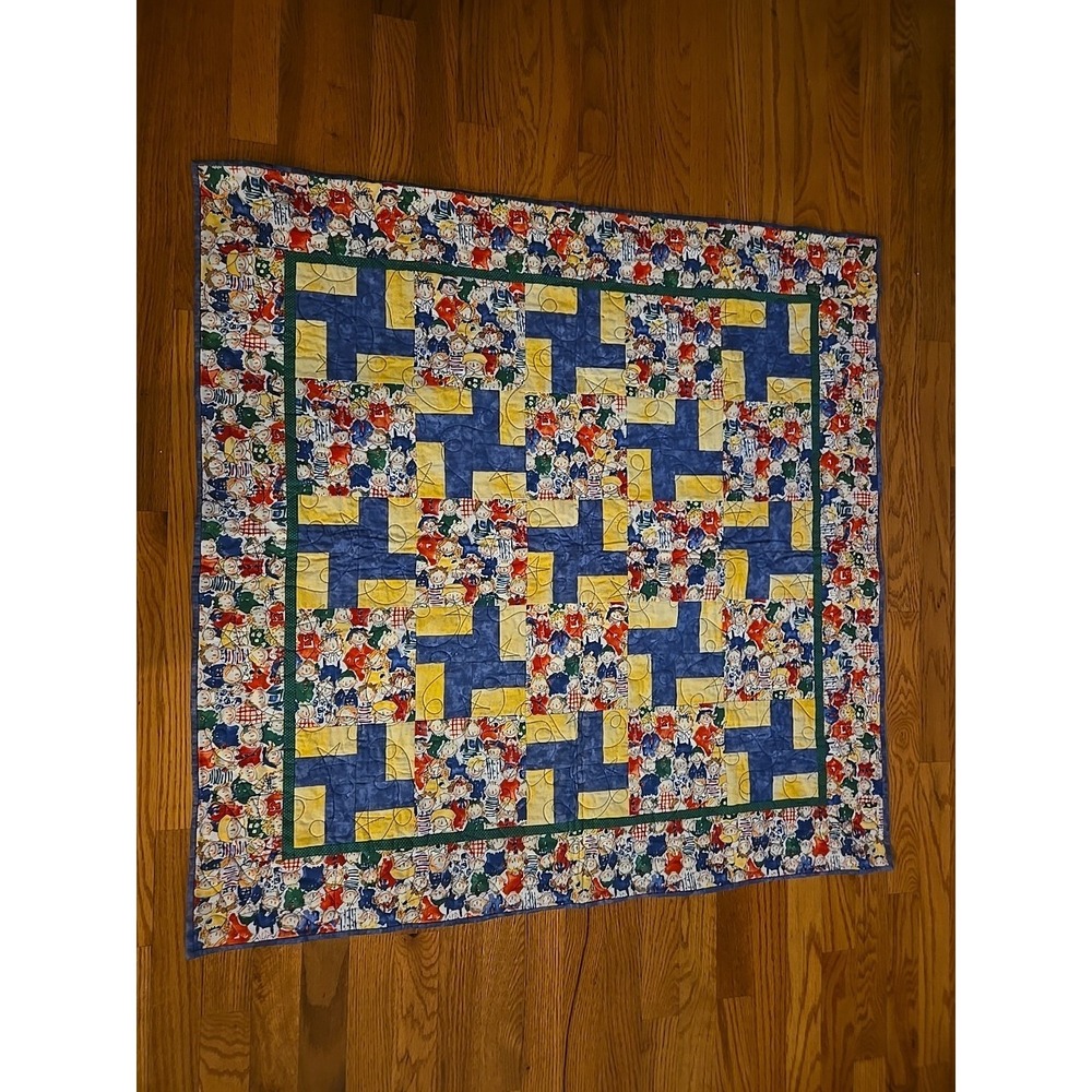 Vtg Patchwork Quilt Handmade‎ Baby Throw Reversible Blanket Kids Children Red